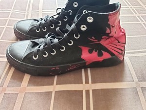 limited edition batman converse