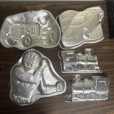 Lot of 5Vintage Wilton Cake Pans