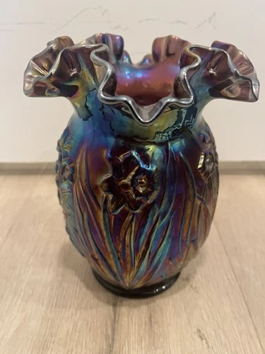 Fenton Vtg Plum Irridescent Carnival Glass Daffodil vase 8” tall Stamped