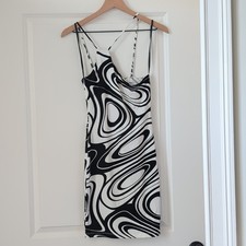 Forever 21 Black White Abstract Swirl Mini Bodycon V-Neck Strappy S