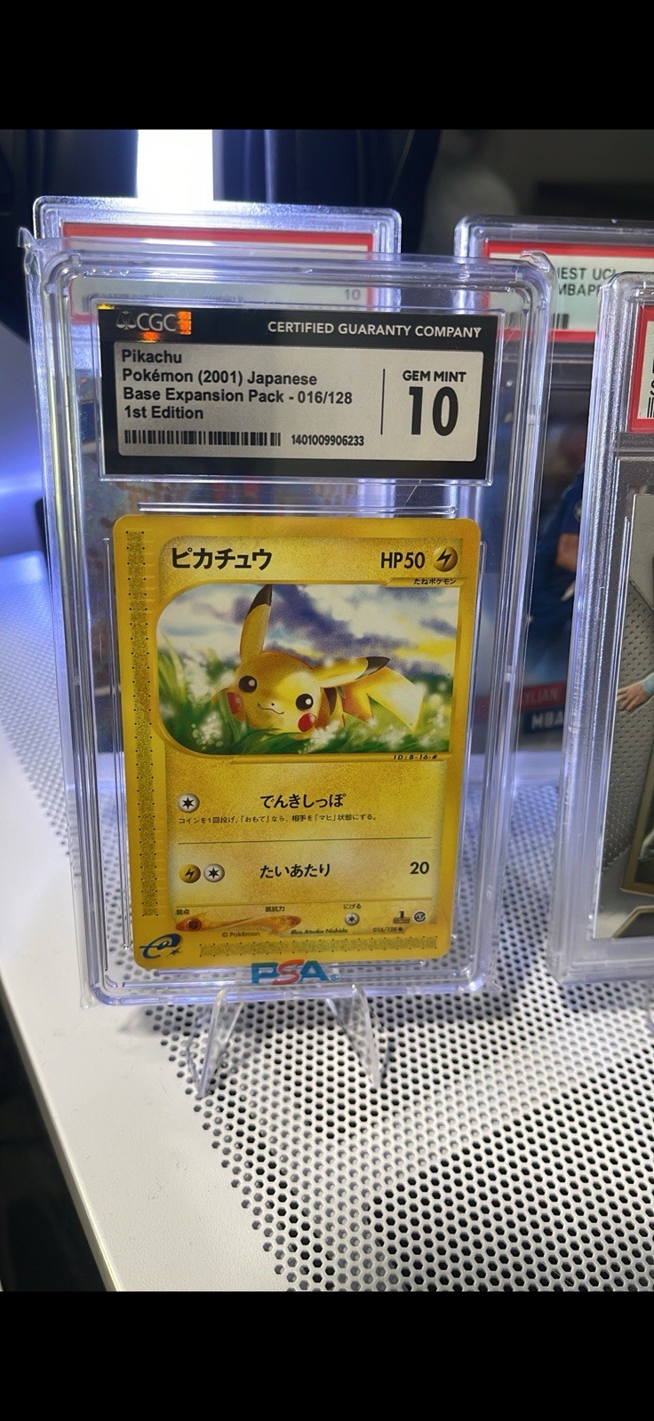 Pikachu 016/128 1st Edition 2001 Japanese Base Expansion Pack CGC 10