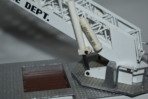Conrad 1:43 Fort Worth Fire Department Aerial Ladder Truck #5509 Germany - Picture 8 of 8