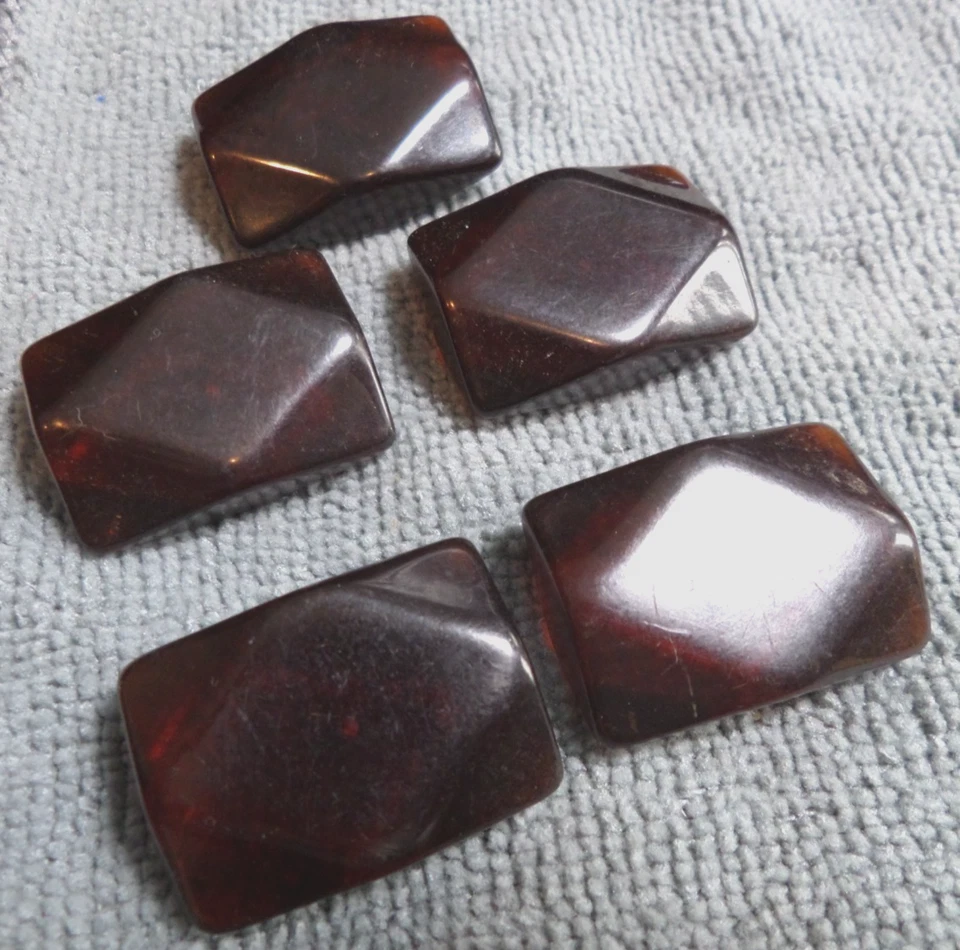 40 Vintage Antique BAKELITE Buttons VARIOUS SIZES SHAPES COLORS - Image 3 of 4