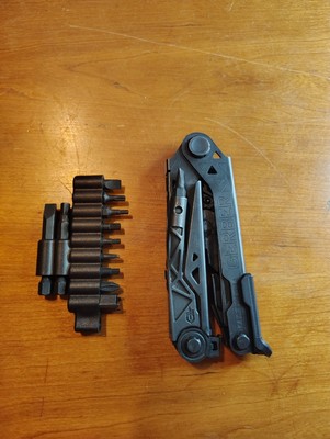 Gerber Center-Drive Black Multi-Tool With Bit  Set Black