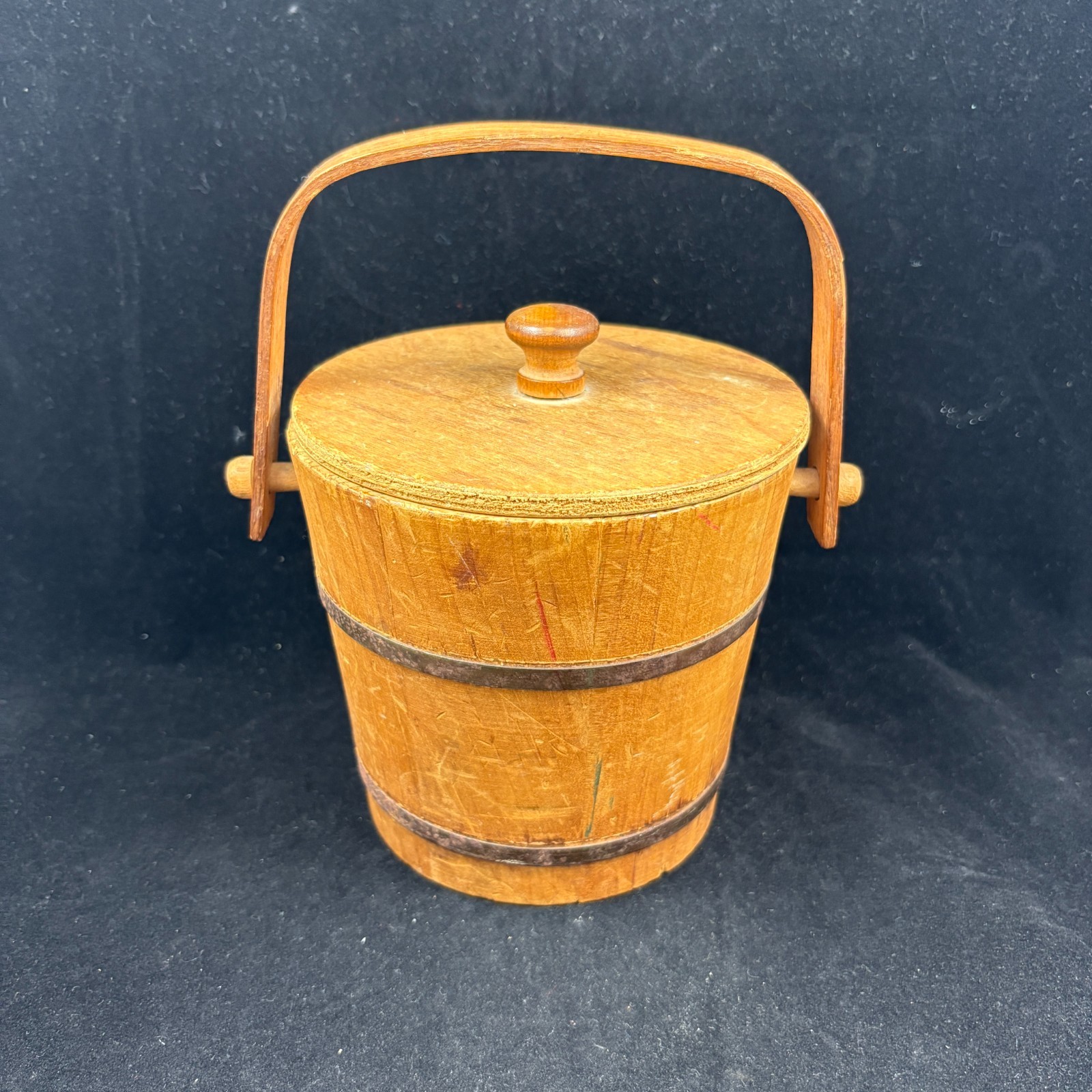 Vintage Baskelville Putney Vermont Wooden 6" x 6" Sugar Bucket Cover Metal Band