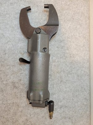 U.S. Industrial Tool and Supply Company Pneumatic Rivet Squeezer Model 114TA