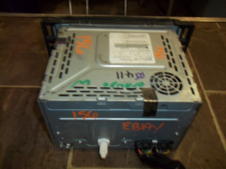 REPRODUCTOR DE CD AM FM RADIO OPT U1C ID 15814424 2006 2007 SATURN VUE/ION Foto 4 de 4