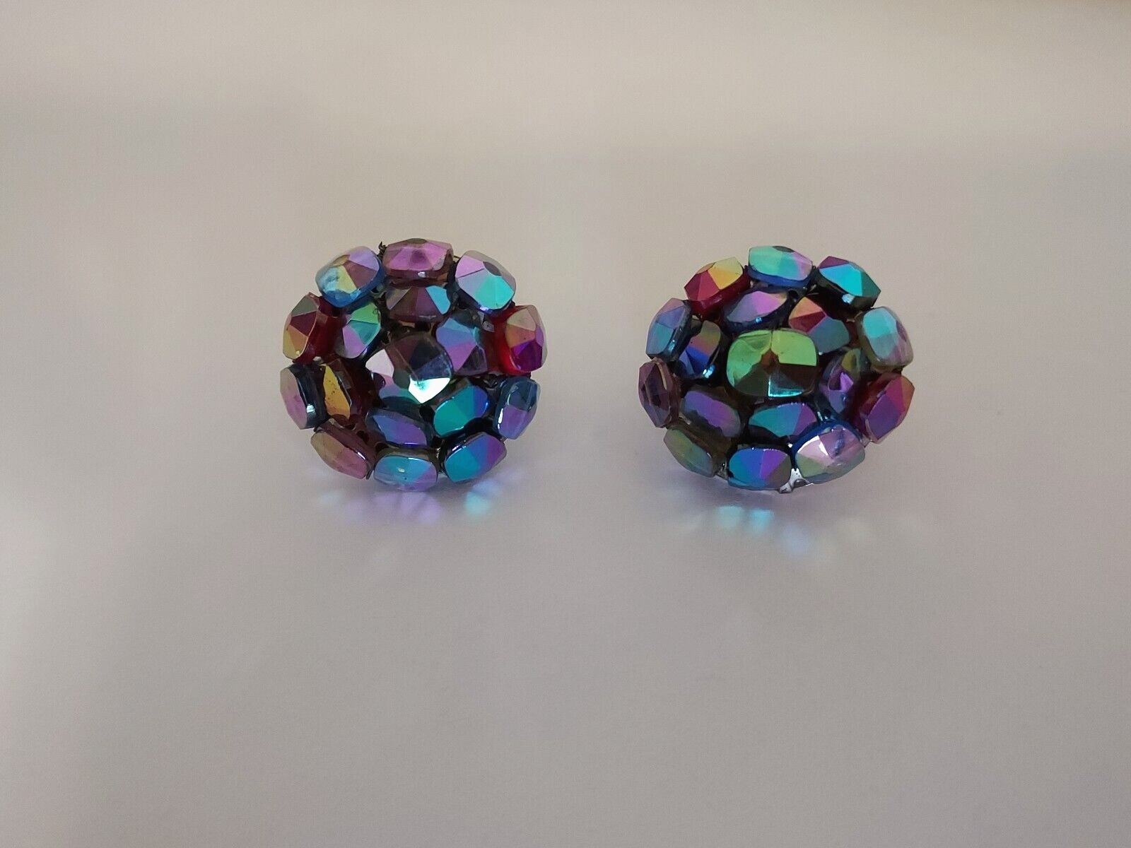 Vintage VOGUE  Earrings iridescent Aurora Borealis Clip On