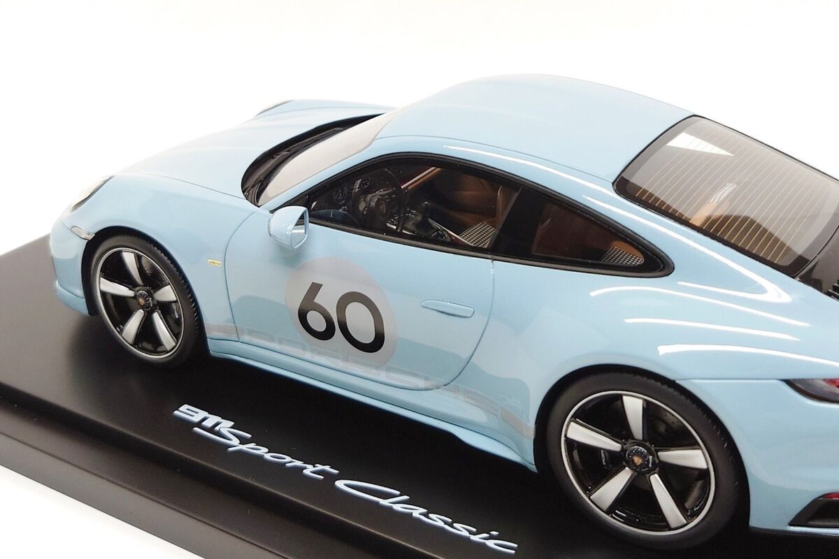 Spark 1:18 Porsche 911 Sport Classic (992) in Meissen Blue Spark 1:18 Porsche 911 Sport Classic (992) in Meissen Blue