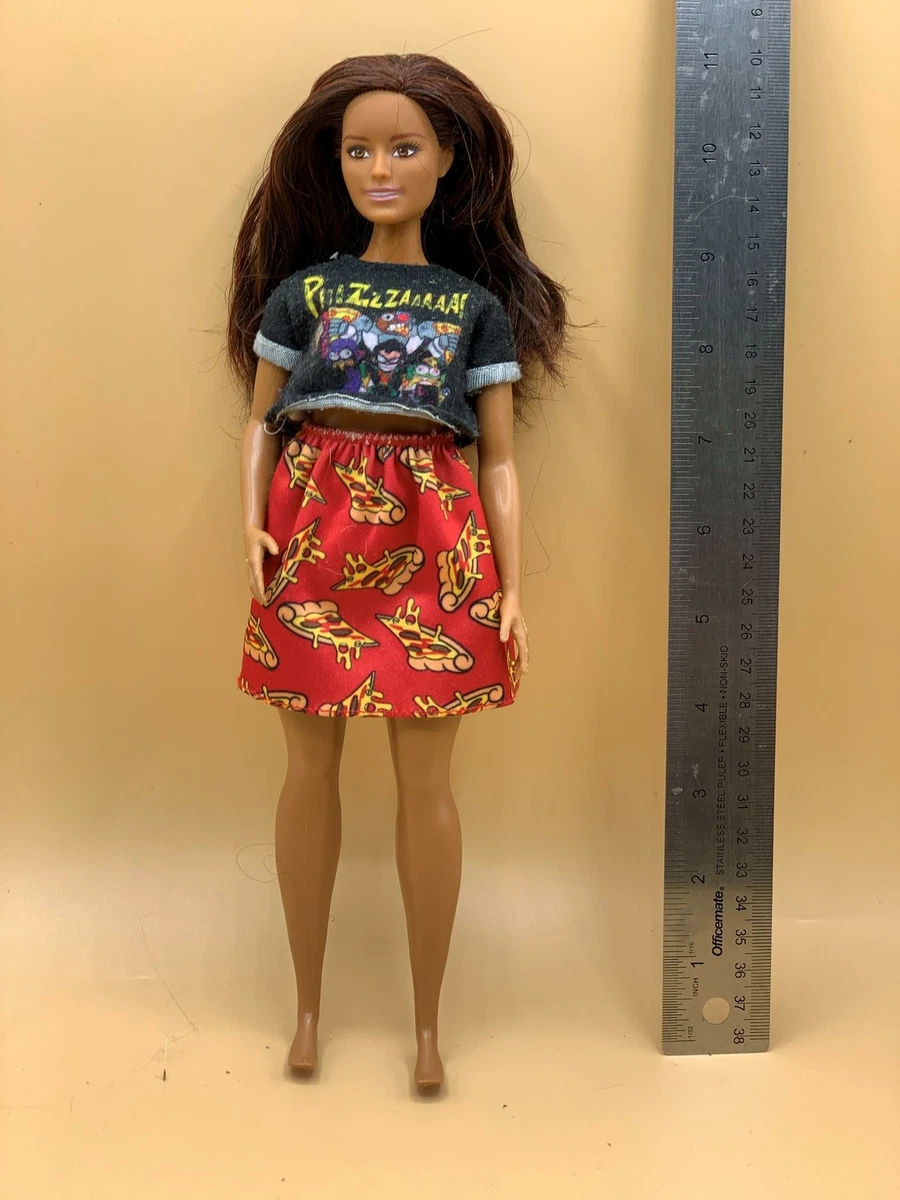 2016 Barbie Fashionistas Curvy 11