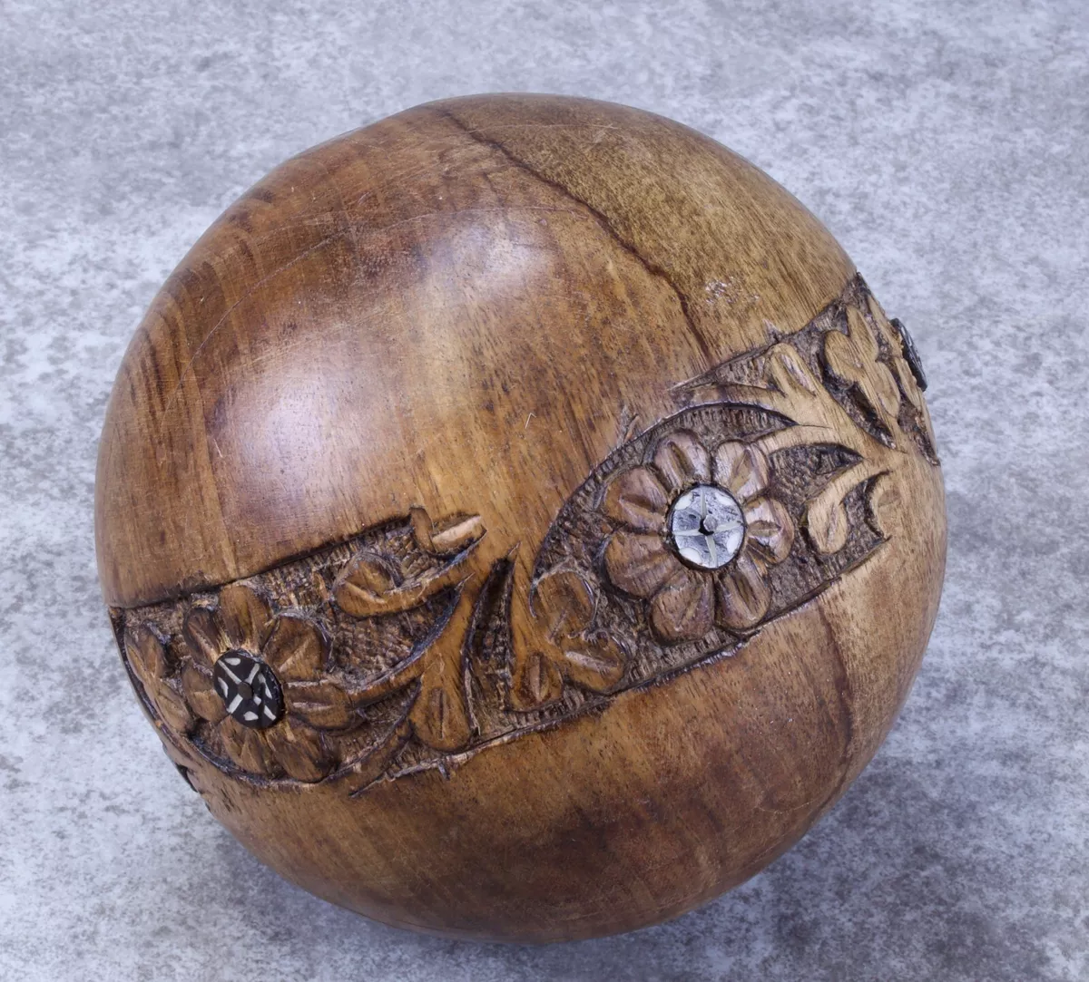 Wooden 2024 decorative balls