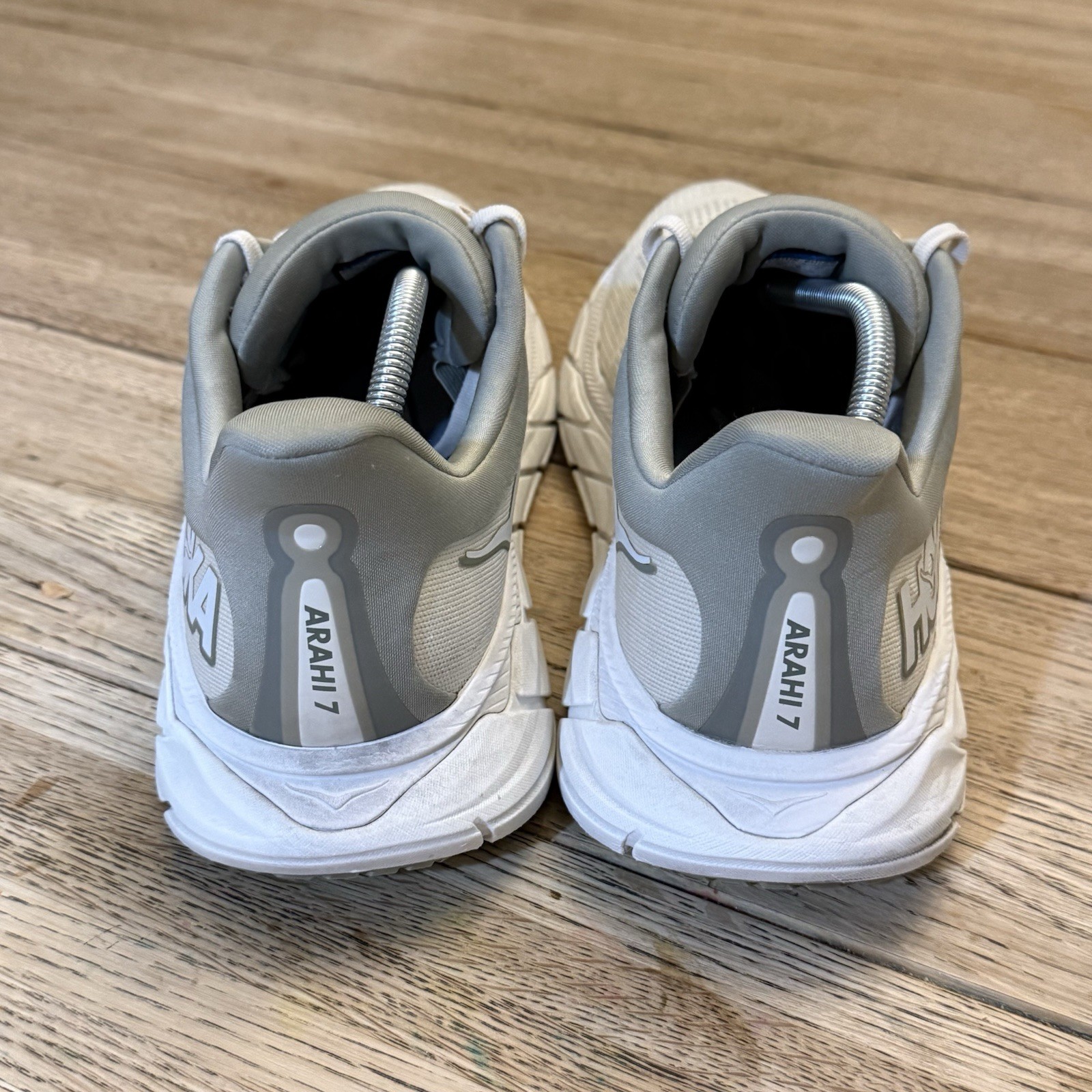 Men's Hoka One One Arahi 7 Road-Running Shoes size 12.5D Gray thumbnail 5