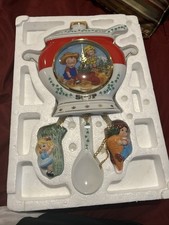 The Campbell Kids Tomato Soup Porcelain Wall Clock by Danbury Mint