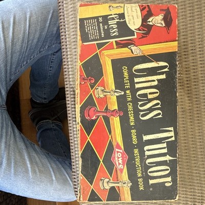 Lowe Chess Tutor Vintage Set with Board, Pieces & Instruction Book