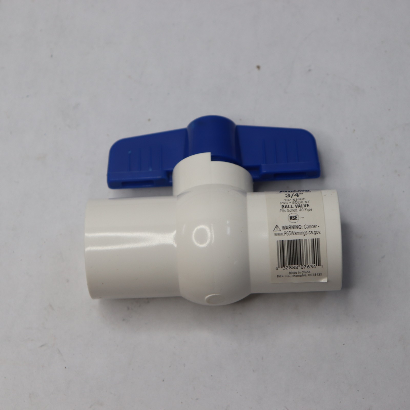 Pro Line Full Port Slip Ball Valve 1/4 Turn Lever PVC 1-1/2" 107-637HC