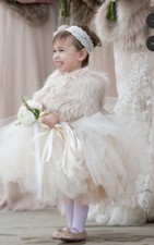 Sissily Designs Blush Faux Fur Stole for Winter Wedding, Size Medium Child 5-8