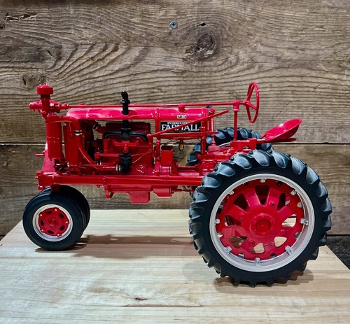 Franklin Mint, Precision, McCormick-Deering, Farmall F-20 Tractor, 1:12 Diecast - Picture 2 of 7