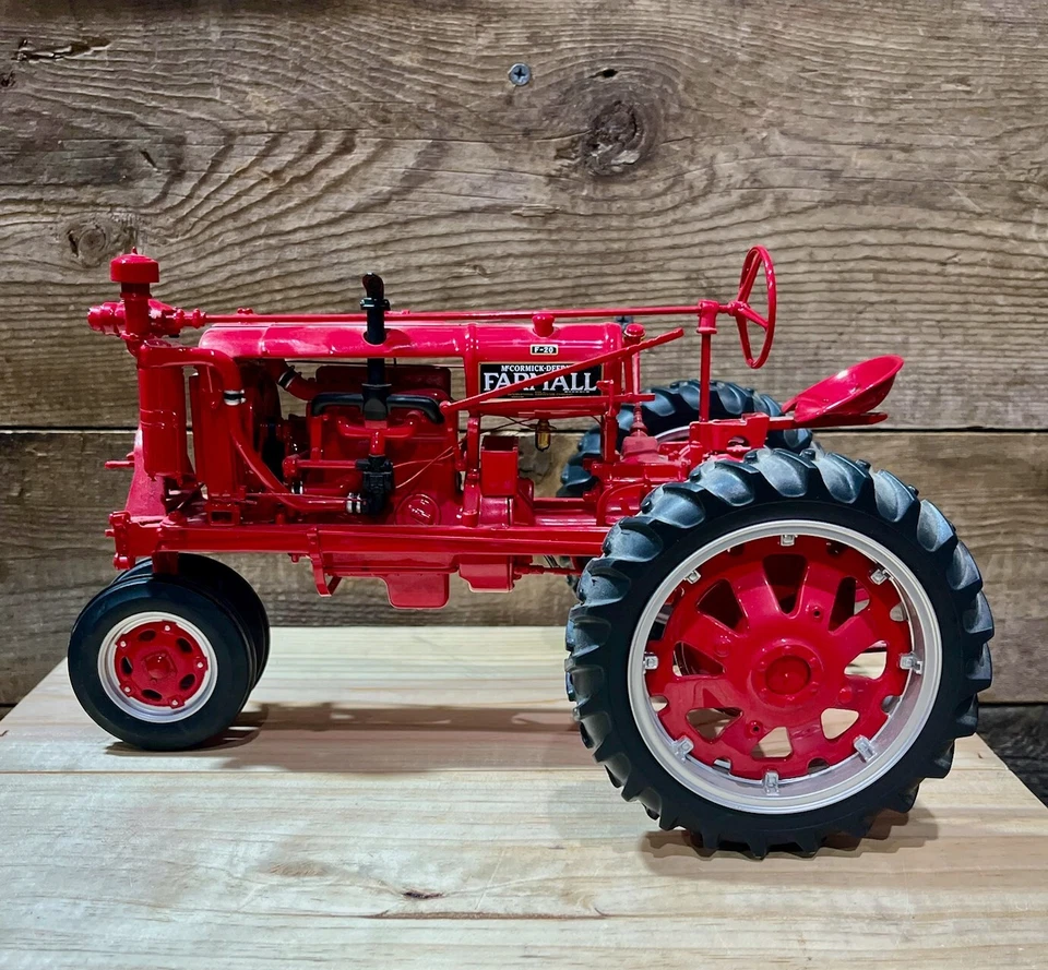 Franklin Mint, Precision, McCormick-Deering, Farmall F-20 Tractor, 1:12 Diecast - Image 2 of 4