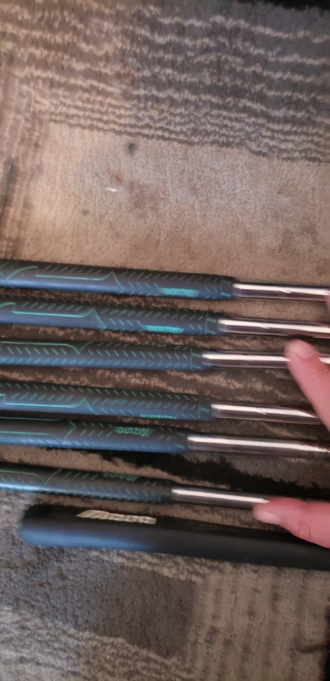 Mizuno Men’s Golf Club Set - Image 2 of 4