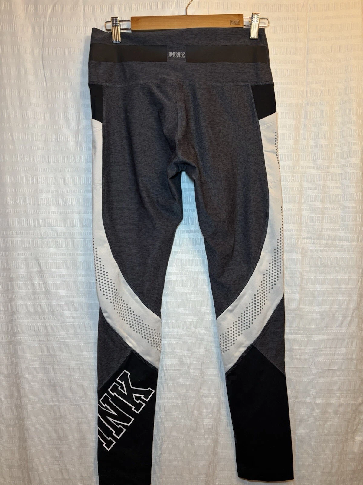 victoria-secret-vs ultimate athletic workout gray leggings