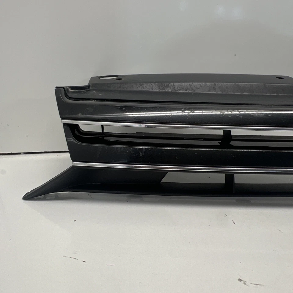2010-2014 Volkswagen  Jetta Sportwagen Golf Grill OEM. - Image 2 of 4