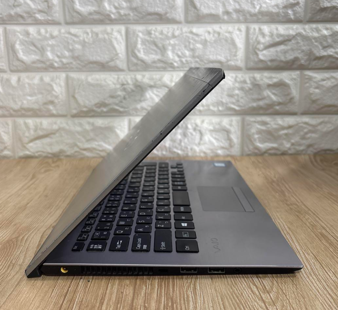 SONY VAIO Pro PG VJPG11C11N i7-7500U RAM 16GB SSD 128GB USED