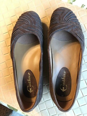 Earthies Flat Suede Vanya Shoes Brown Size 6