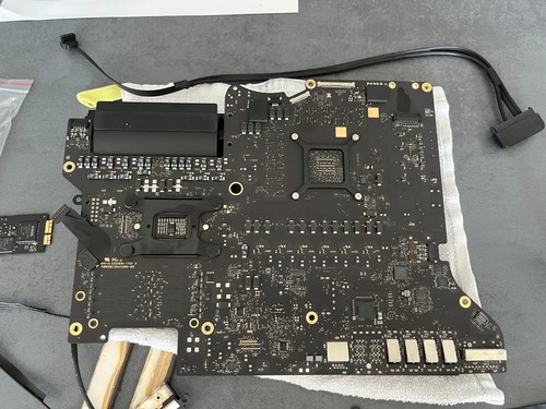 Apple Logic Board iMac intel i7 4,2 GHz 8GB RAM AMD Radeon Pro 580 8GB - Bild 2 von 8