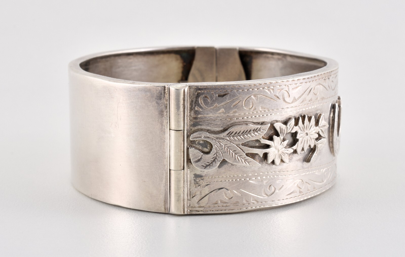 Antique Victorian Solid Silver Hinged Bracelet, C… - image 4