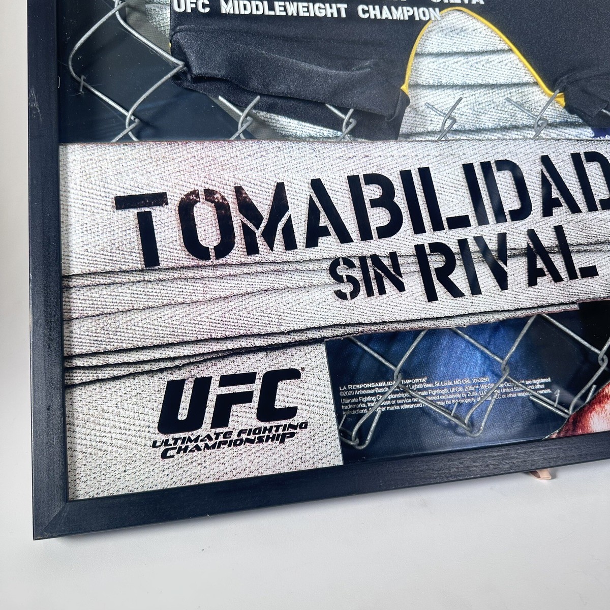 COLLECTIBLE UFC ANDERSON 