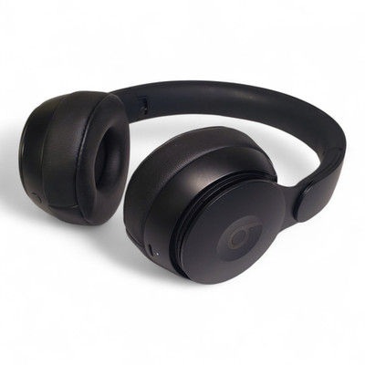 Beats Solo Pro Wireless Headphones   Black, Mint Condition + Case & Charger