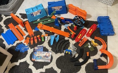 Miscellaneous Hot Wheels Track Builder With Cars, Storage boxes and ramps