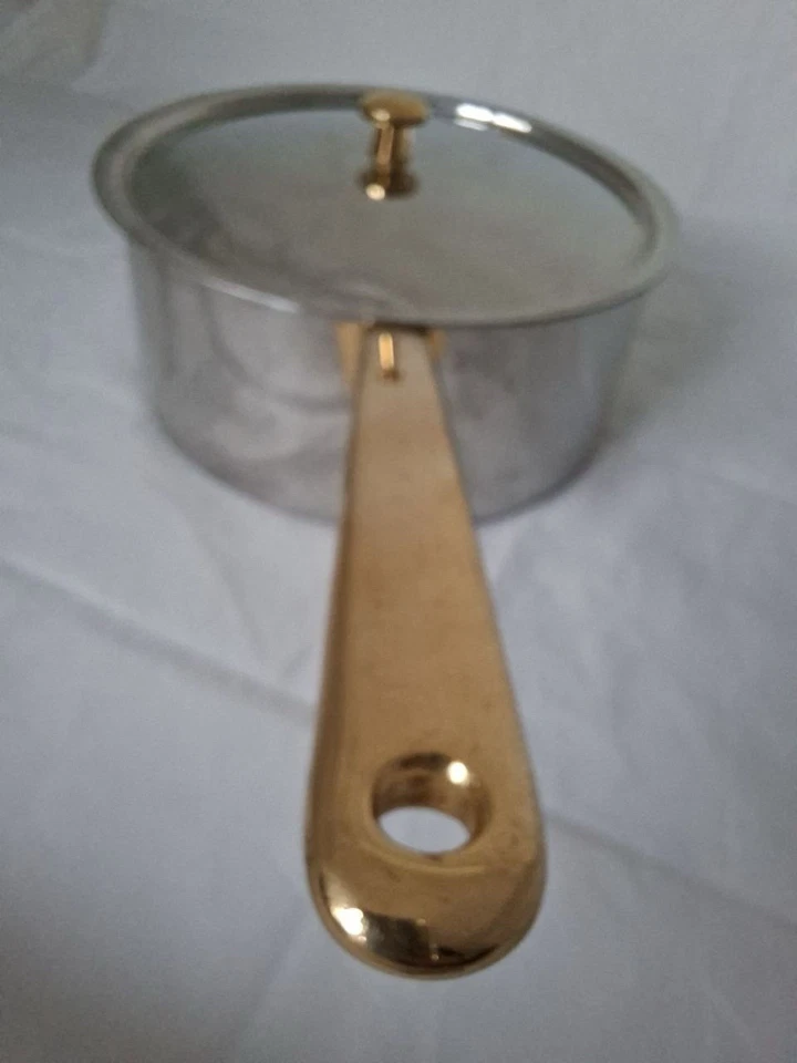 Spring Goldstar Sauteuse 20 cm Edelstahl mit Deckel – vergoldeter Griff Schweiz - Bild 2 von 4