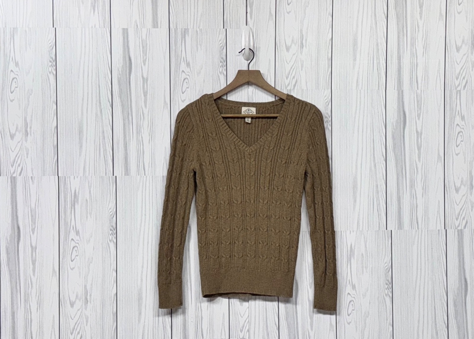 St Johns Bay sweater womens size medium long sleeve v neck knit solid brown