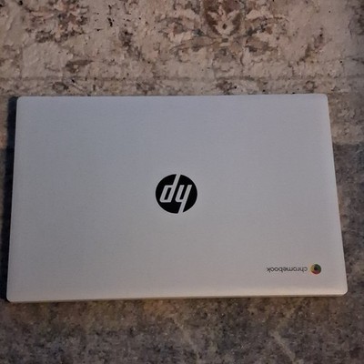 HP Chromebook Laptop Silver Intel Processor Chrome OS Integrated Graphics