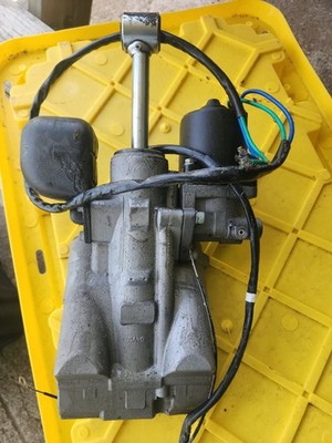 Suzuki Outboard V6 DF200 225 DF250 Df300 power trim and tilt unit WORKS GREAT!!