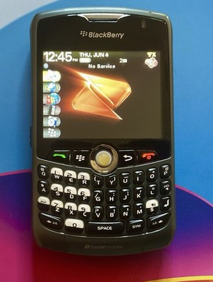 BlackBerry Curve 8330 Smartphone ~ CDMA/3G ~ Boost Mobile