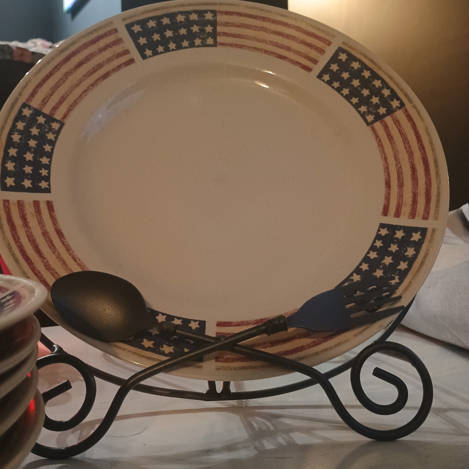 Gibson Elite " 'merica " - Glory Stars & Stripes 11" Dinner Plates (6) Pieces