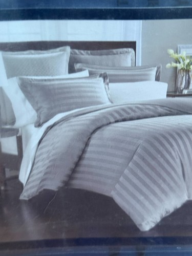 $400 Charter Club Damask Designs Woven Tile 3-Pc Blue Comforter Set Full Queen - Picture 5 of 7
