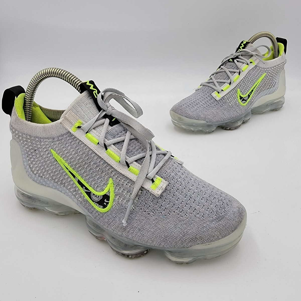 Nike Air VaporMax 2021 Flyknit Gray Athletic Running Shoes  display picture 2