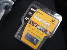 Brand New 32MB Memory Stick MSA-16A for SONY Camera