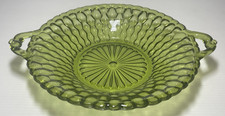 VTG Indiana Glass Avocado Green Honeycomb 7.5" Round serving dish with handles.