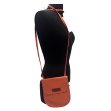 Bandolera CueroPapel&Tijera Hecha a Mano Cuero Coral Costa Rica Sofia Protti