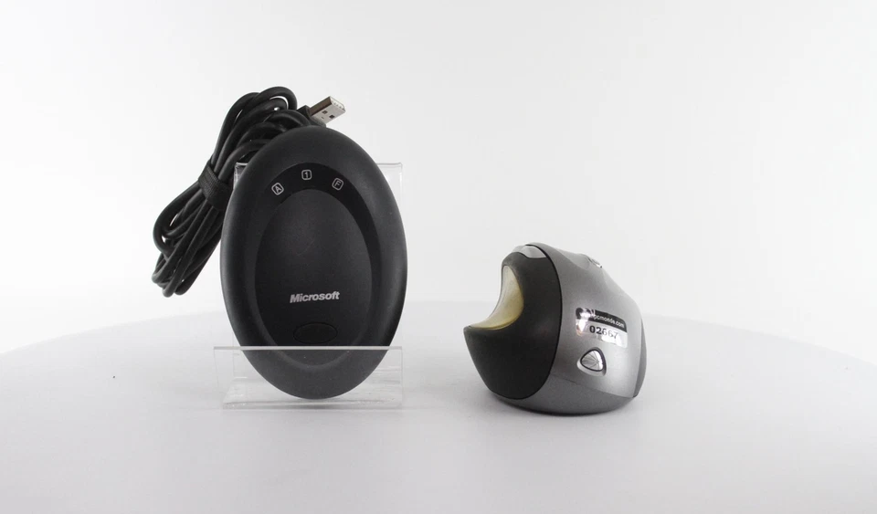 Microsoft 1083 Natural Wireless Laser Mouse 6000 - Metallic Gray (69K-00001) - Image 2 of 4