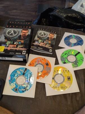 Half-Life PLATINUM COLLECTION GOTY WON PC/Windows 2002 CIB 5 Disc with Manual 