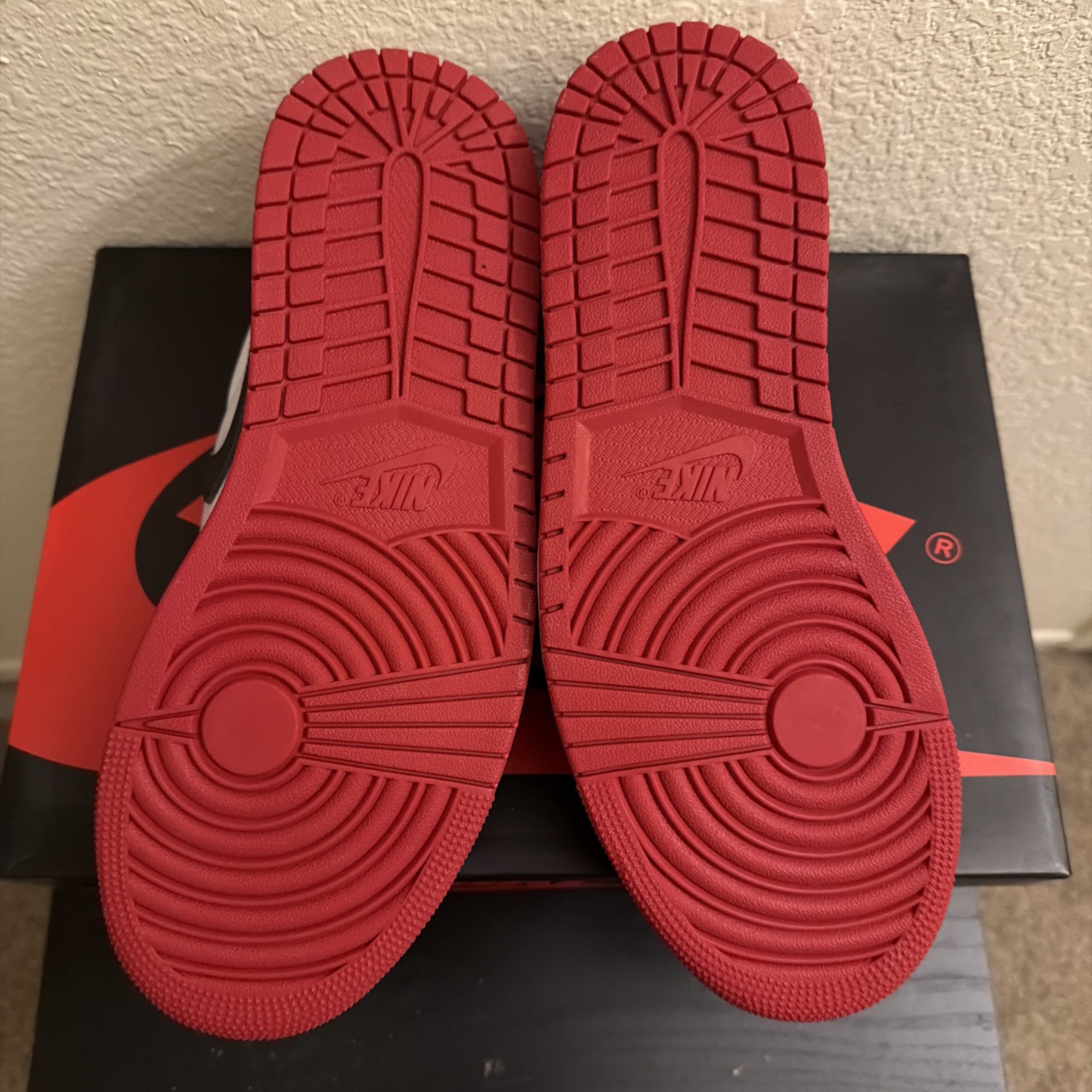 Air Jordan 1 Retro Low "BLACK TOE" 2023 - Size 9.5 - cz0790 106 (8338-1) thumbnail 7