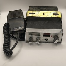 Cobra CB Radio 40 Channel Analog Mobile In-Vehicle With Microphone 1984 19XS
