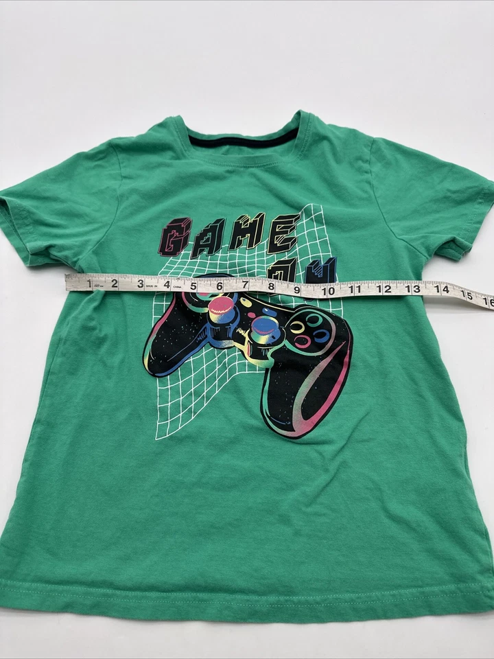 Primark Cares T-Shirt Youth Girl Size 10 Green Graphic Print ..#16046 - Image 4 of 4