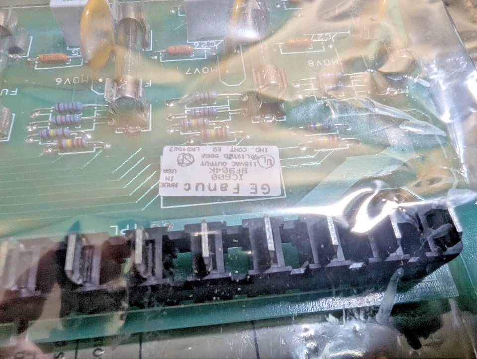 GE Fanuc IC600BF904K / BF904K Series 6, 115 VAC Output (New In Box) - Image 3 of 4