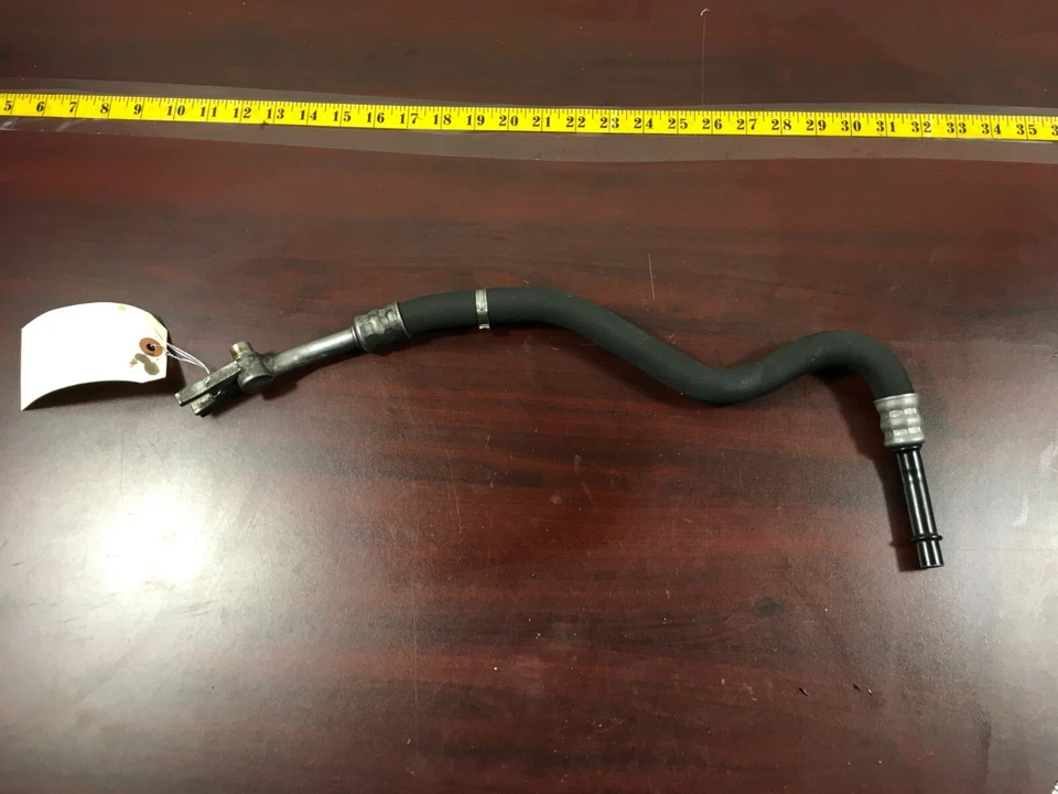 Línea de tubería de retorno de aceite de motor BMW 335i 2011-2013 7567208 OEM. Foto 4 de 4